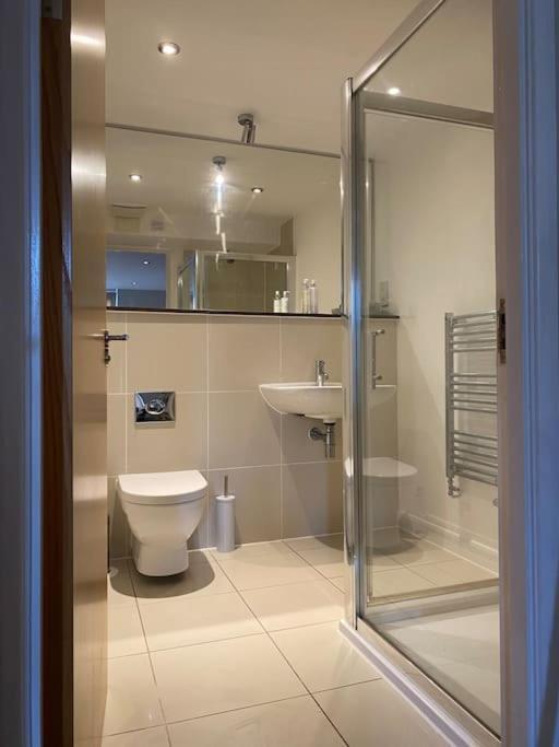 Modern Apartment, Fistral Beach Newquay  Bagian luar foto